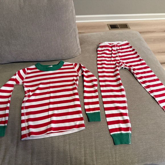 Pajama set - Picture 1 of 4